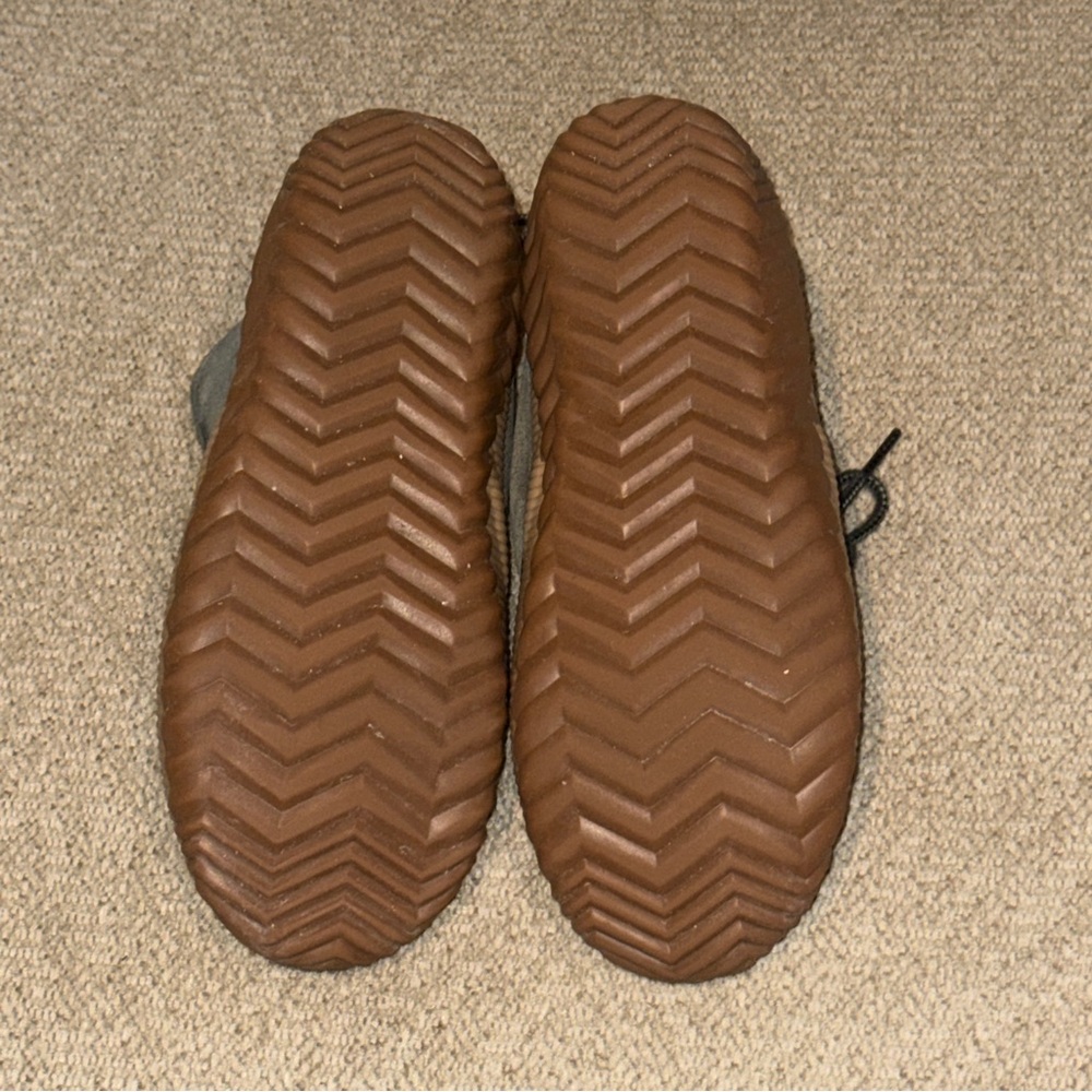 Sorel Out N About Camo Boots - Picture 9 of 11